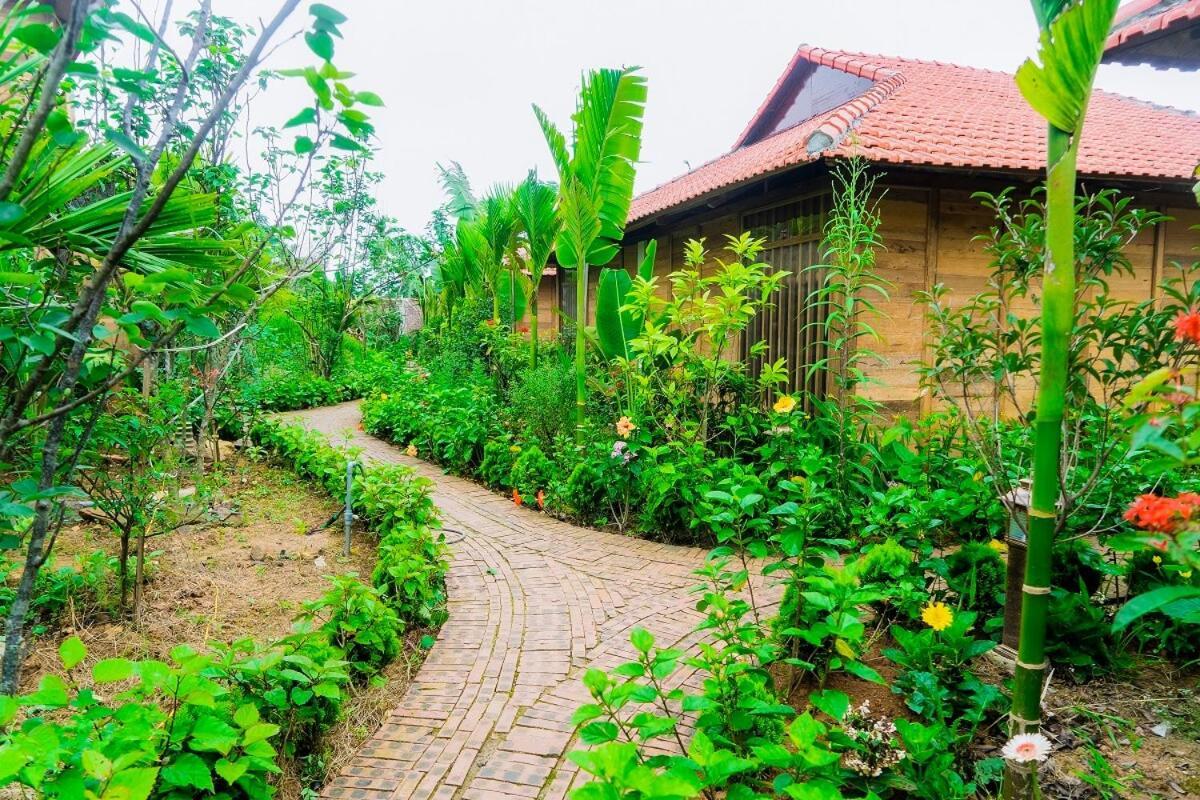 Nha Duoi Hotel Son Tay Exterior foto